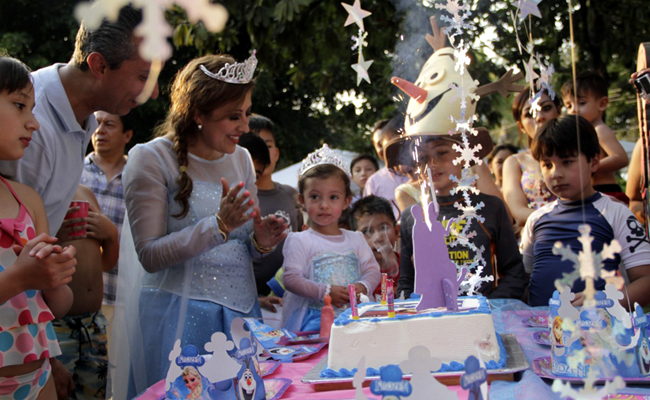 Organiser un anniversaire ou une fête de famille : idées, prestataires et  devis